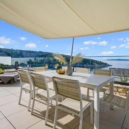 Plava Voda Luxury Vinisce