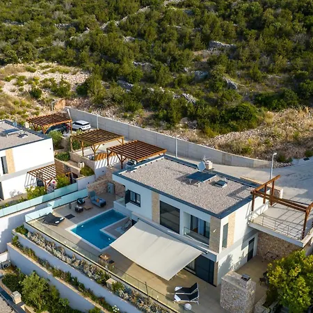 Plava Voda Luxury Villa