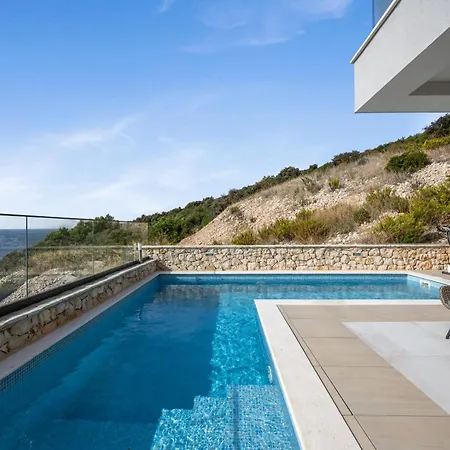 Plava Voda Luxury Villa